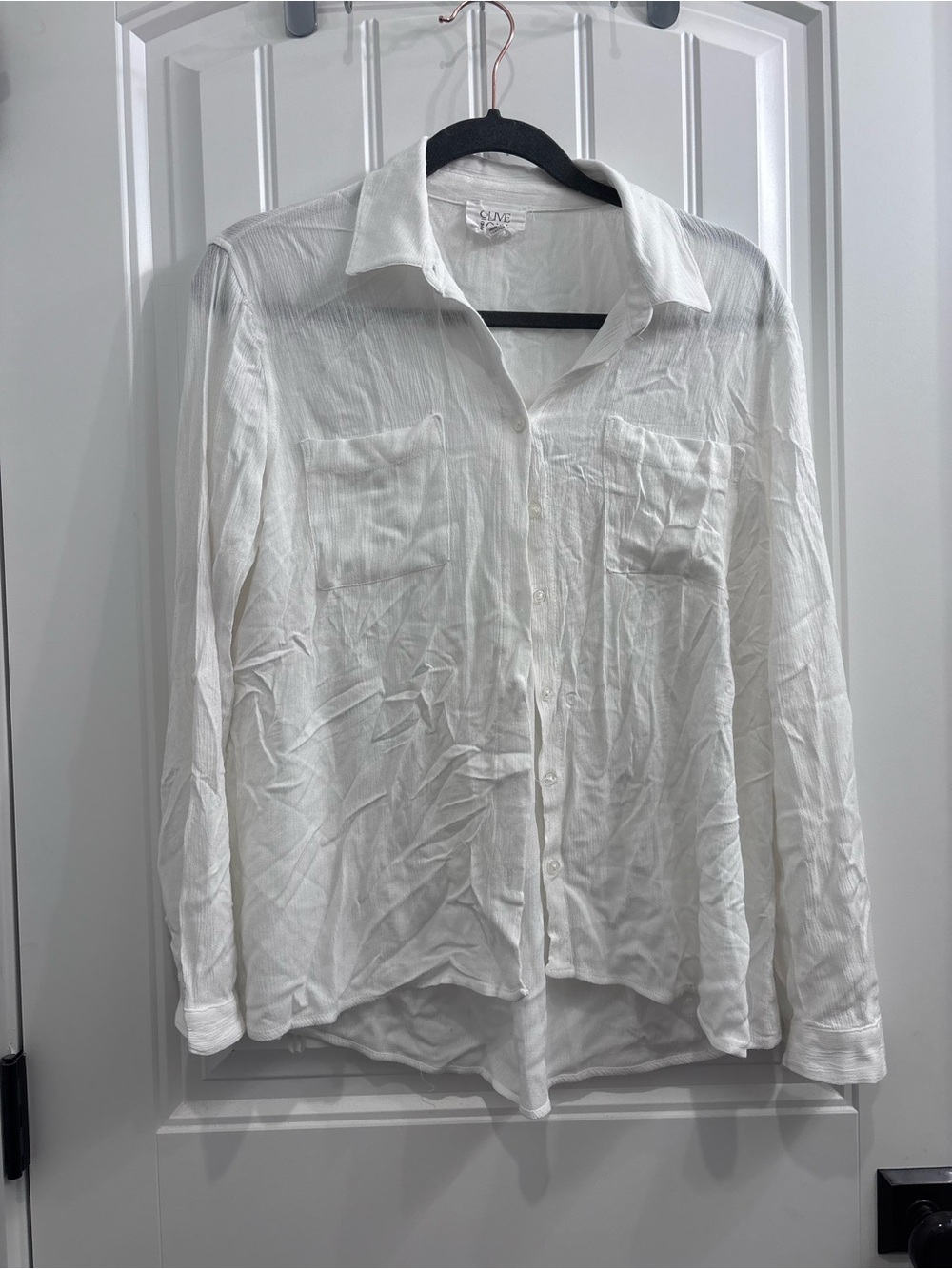 Olive & Oak White Long-Sleeve Casual Button-Down Shirt